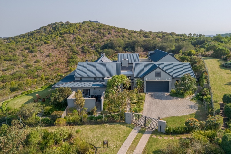 5 Bedroom Property for Sale in Pezula Private Estate Western Cape